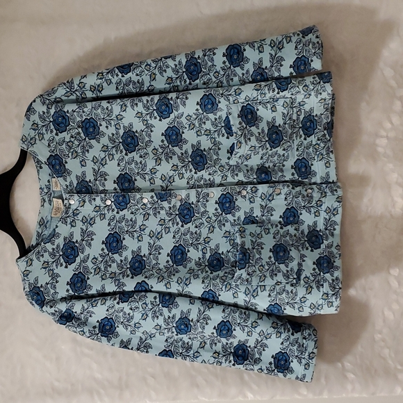 CLASSIC ELEMENTS Woman Floral graphic print top sz. 16w - 18w  EUC - Picture 3 of 7